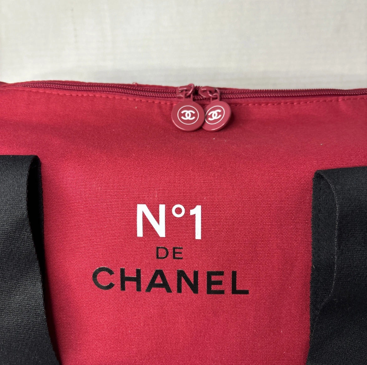 GWP Chanel Beaute N°1 De Chanel Boston Duffle Gym Travel Bag BLACK Novelty GWP